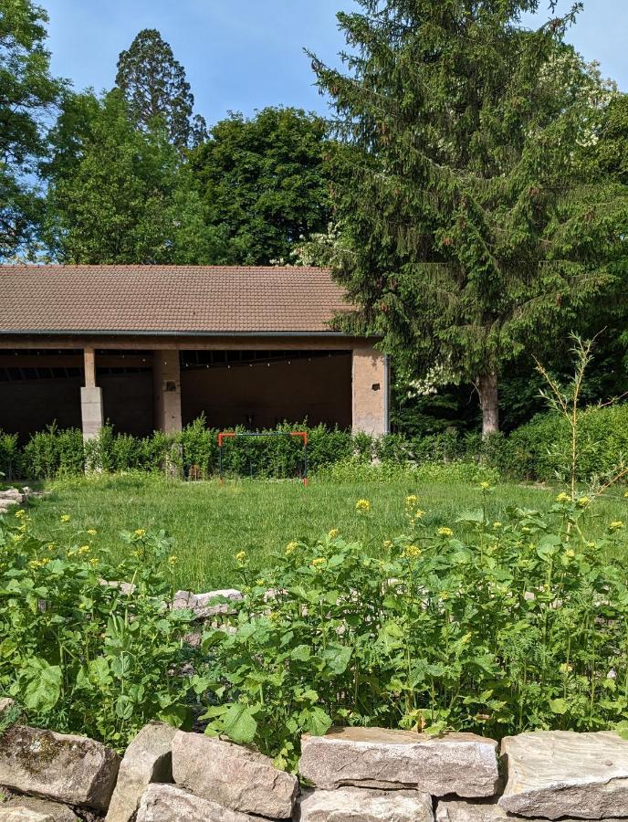 Manoir La Cerise Bed & Breakfast *