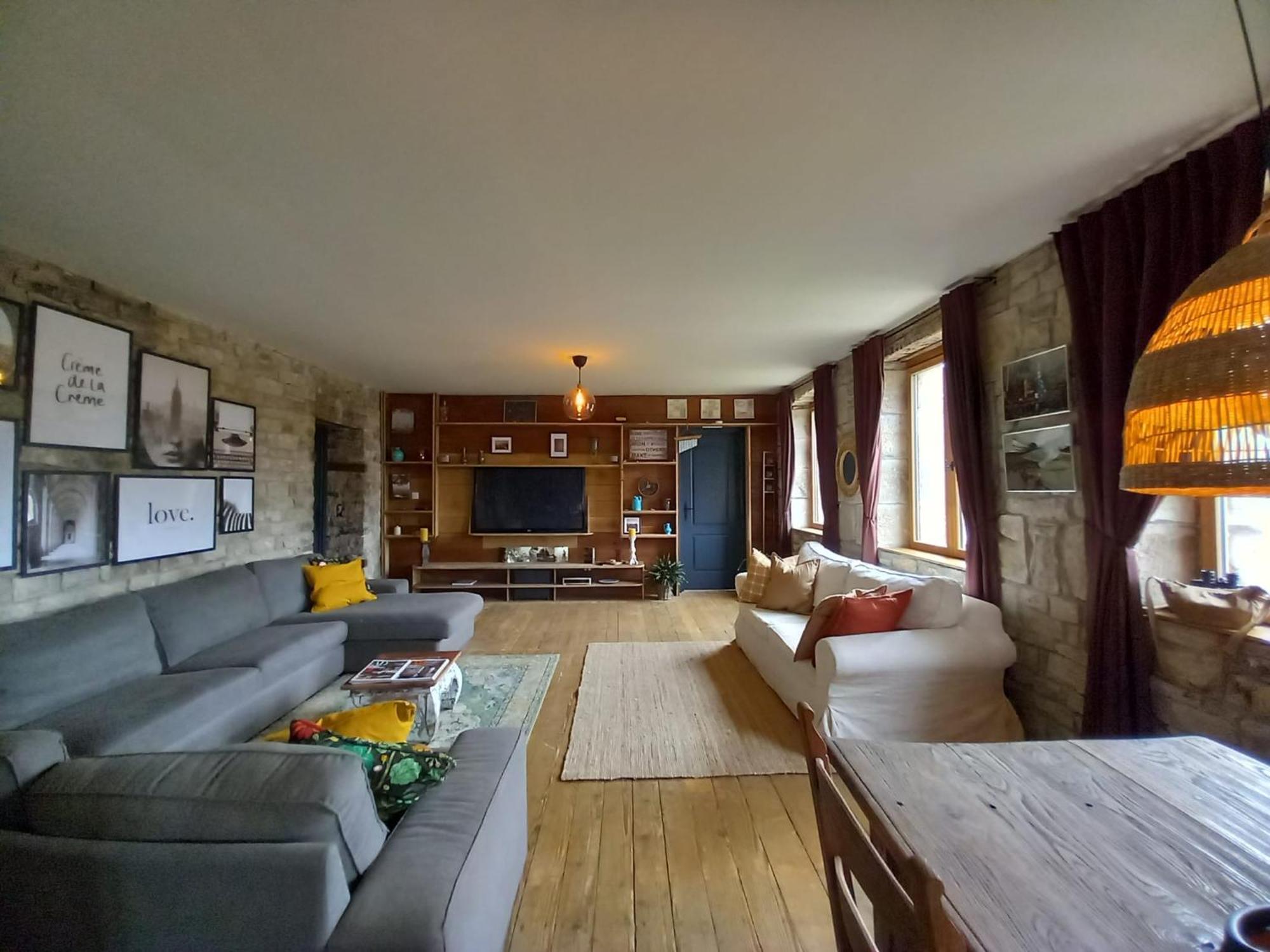 Manoir La Cerise Bed & Breakfast
